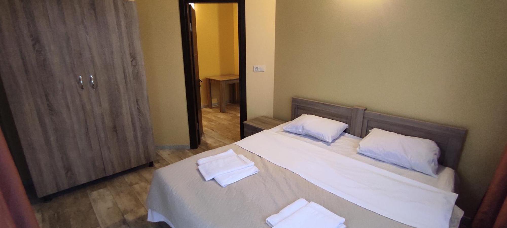 Femily Hotel In Batumi Mareti Str 2 Rum bild